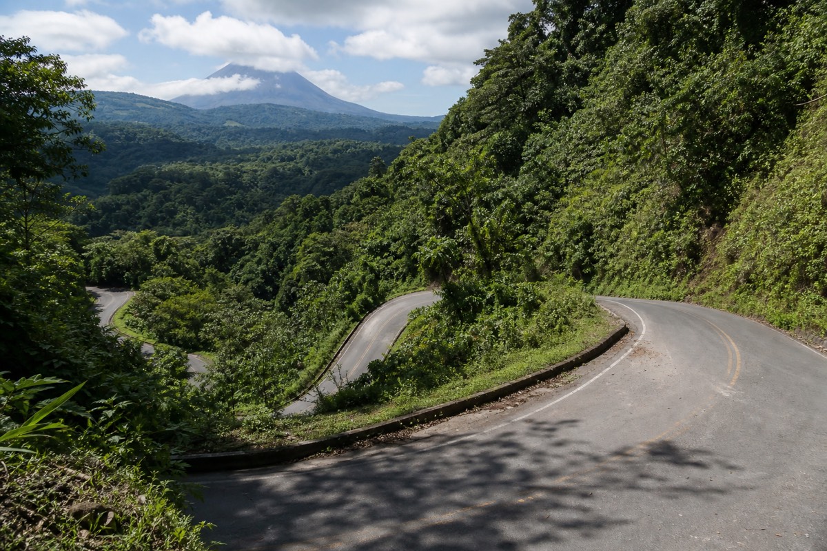 Renting a Car in Costa Rica: Self-Drive vs Guided Tour